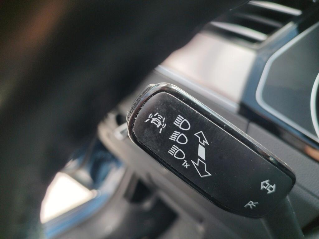 Volkswagen Passat 2.0 TDI DSG Highline BlueM. Tech.