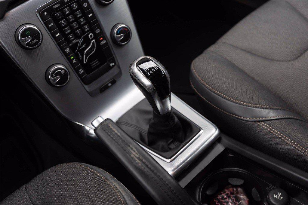 VOLVO V40 Cross Country 2.0 d2 Summum del 2017