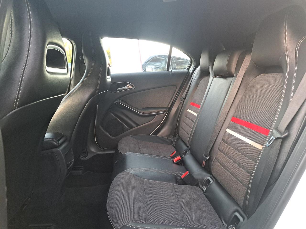 Mercedes-benz Premium 1.6 BENZ ,122 CV/ EURO 6 / OK NEOPATENTATI