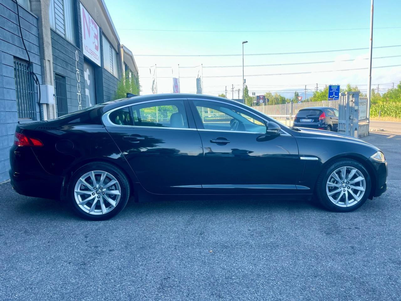 Jaguar XF 2.2 D 200 CV Portfolio