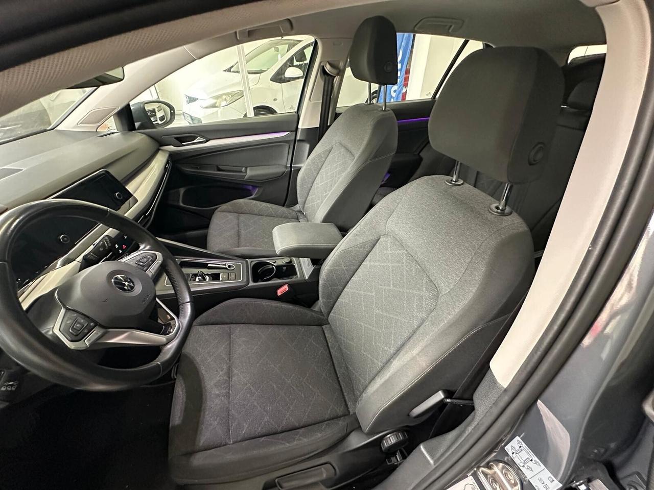 Volkswagen Golf 1.0 eTSI EVO DSG Life