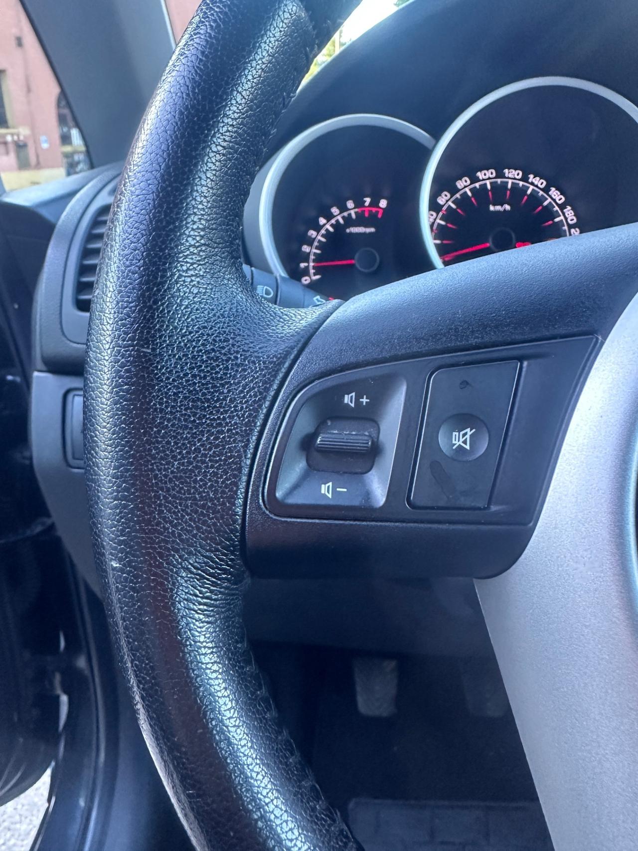 Kia Venga 1.4 CVVT solo 100mila km unipro