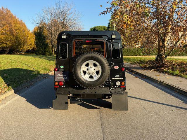 LAND ROVER Defender 90 2.2 TD4 Station Wagon S