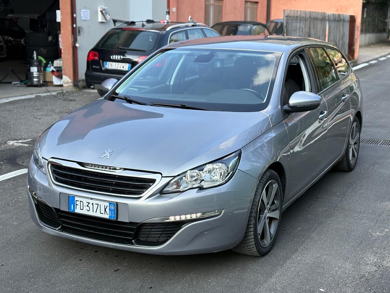 Peugeot 308 130 S&S SW GT Line EURO 6b