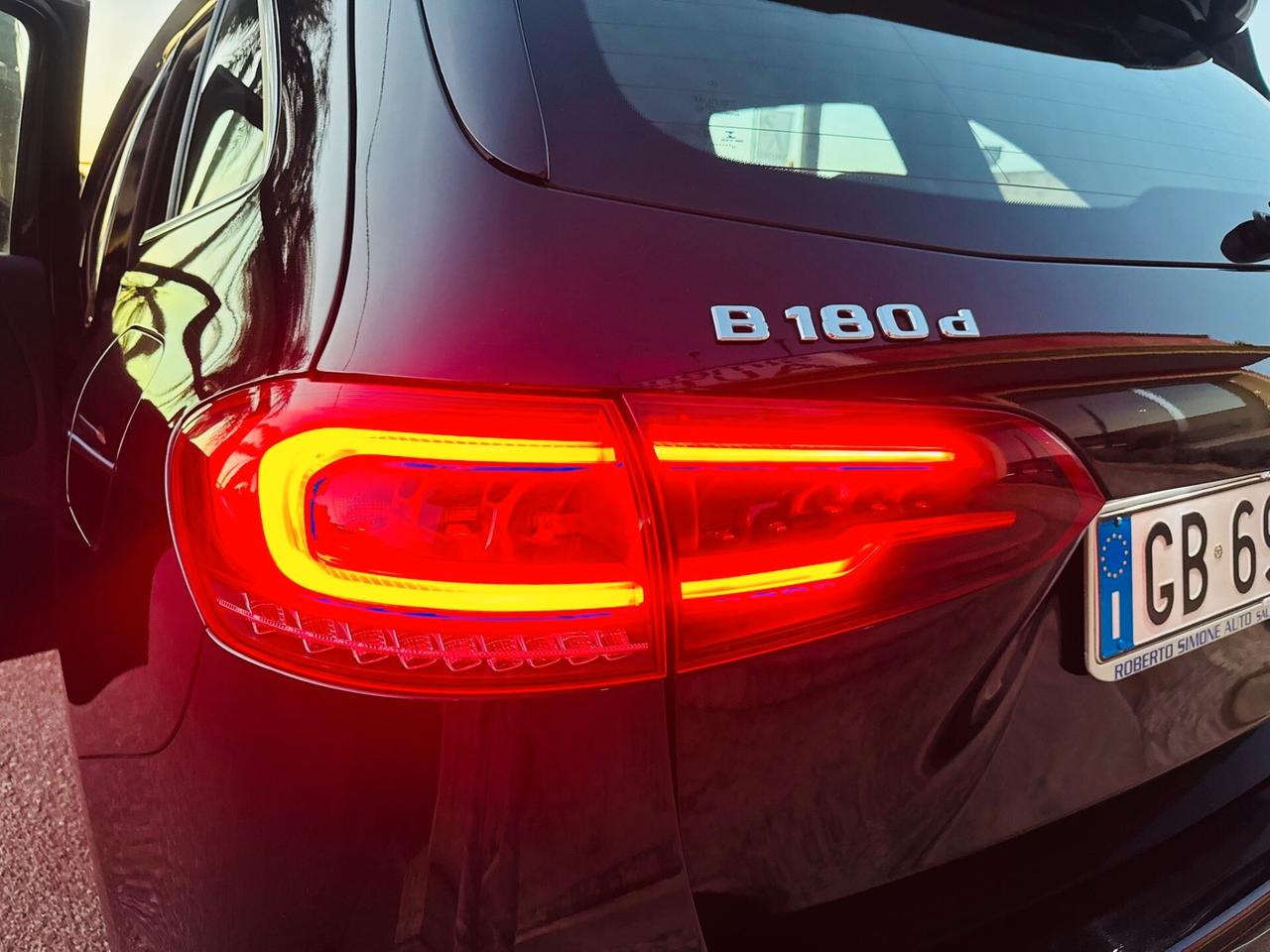 Mercedes-benz B 180d Automatic Sport Plus Pelle/Led