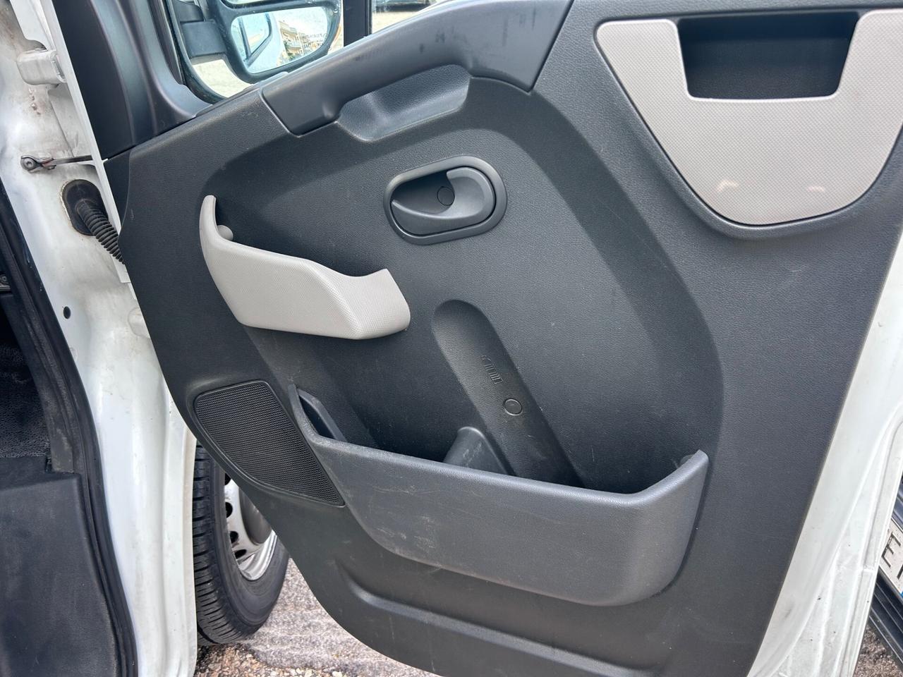 Renault Master T35 2.3 dCi/125 TP PL-SL-TM-RG Furg