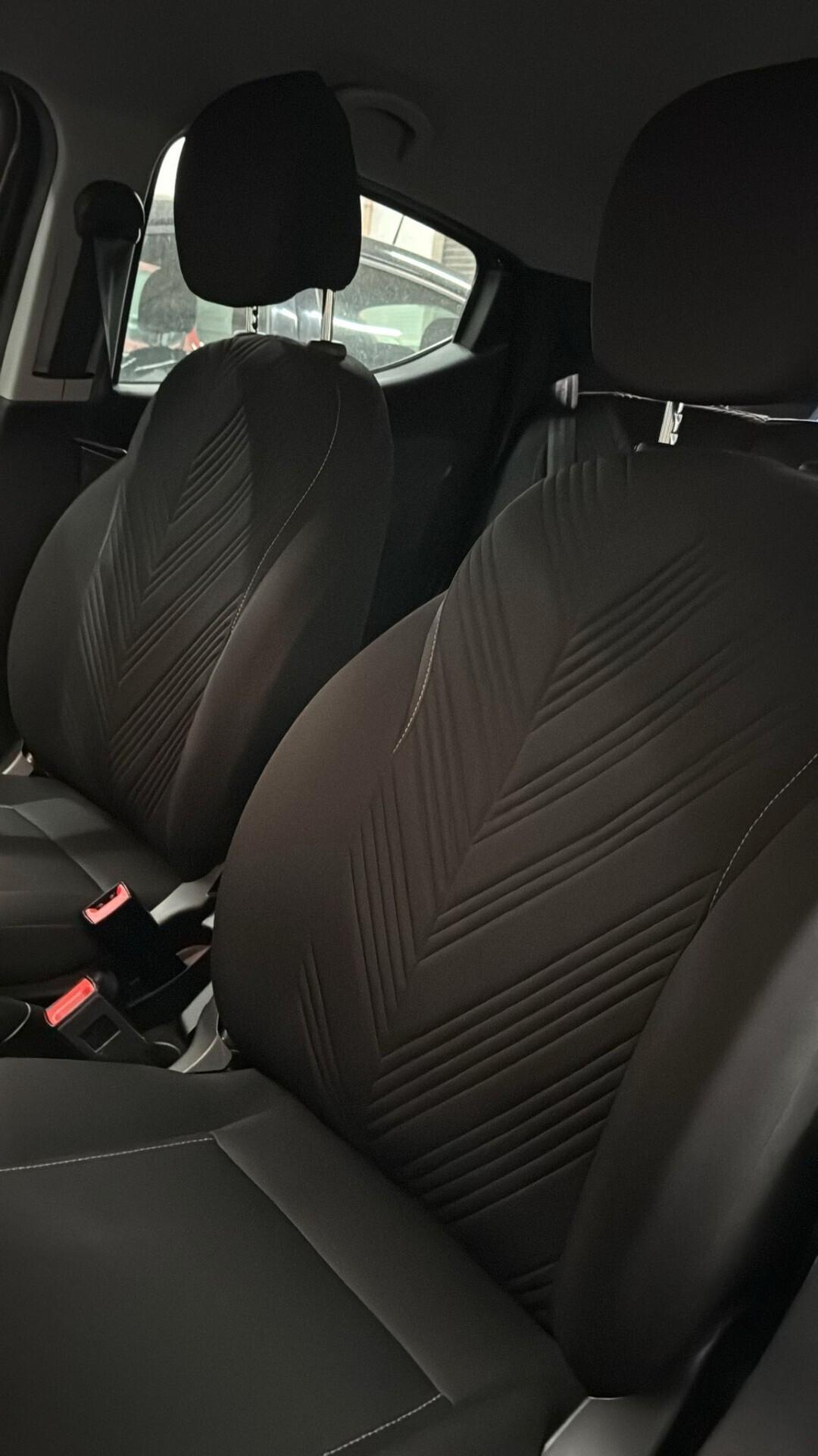 Lancia Ypsilon 1.0 FireFly 5 porte S&S Hybrid Alberta Ferretti