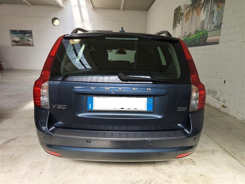 Volvo V50 D2 POLAR !!! 130.000 !!!