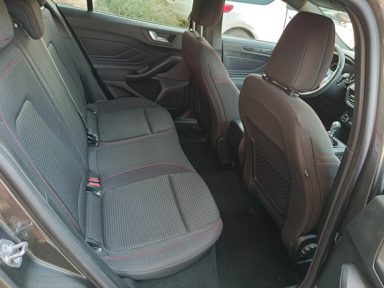 Ford Focus 1.0 EcoBoost Hybrid 125 CV 5p. ST-Line