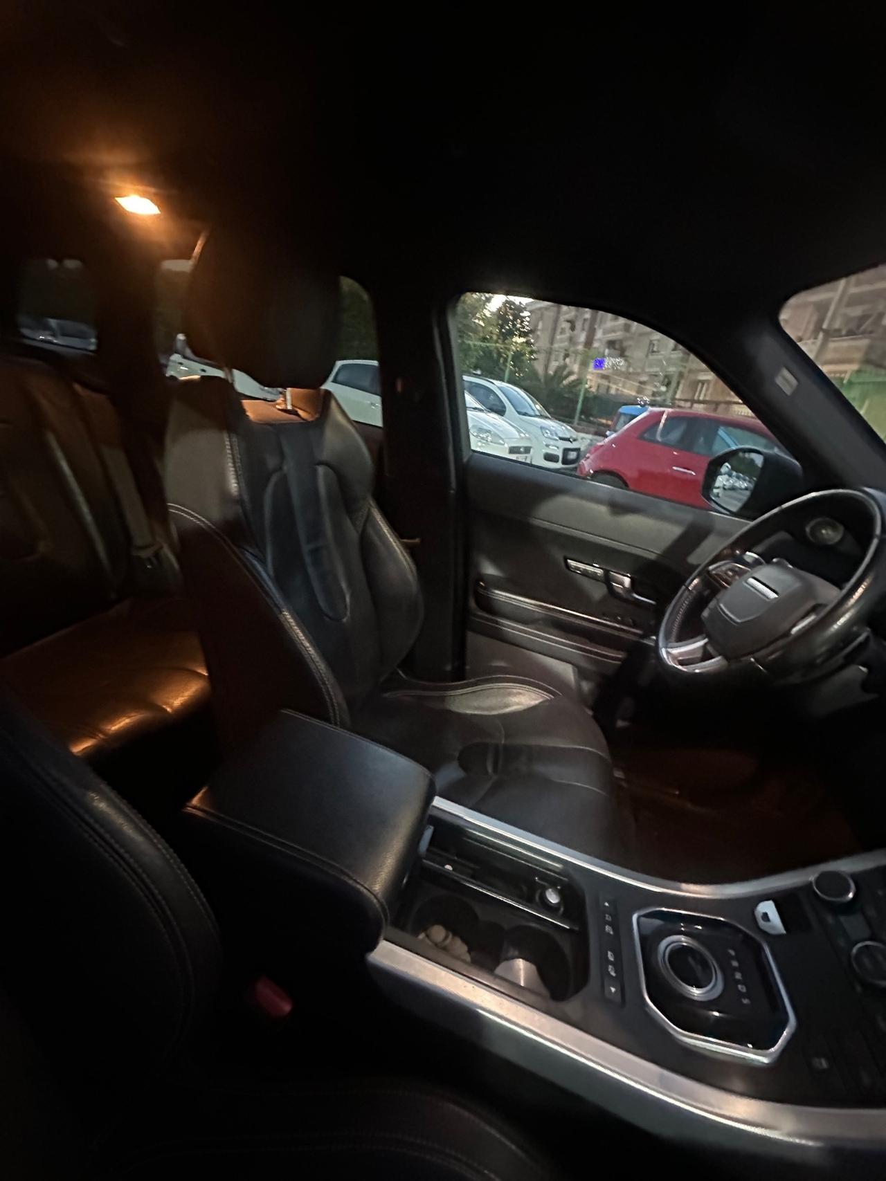 Land Rover Range Evoque 2.2 TD4 5p. Prestige