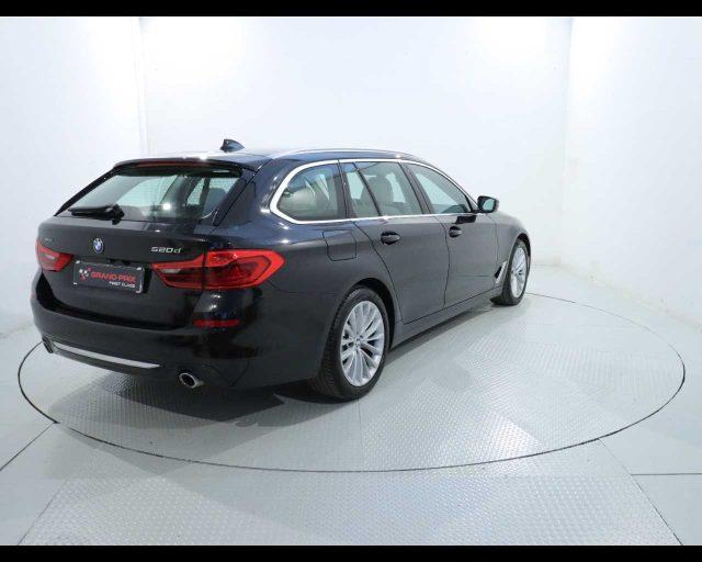 BMW 520 d xDrive Touring Luxury