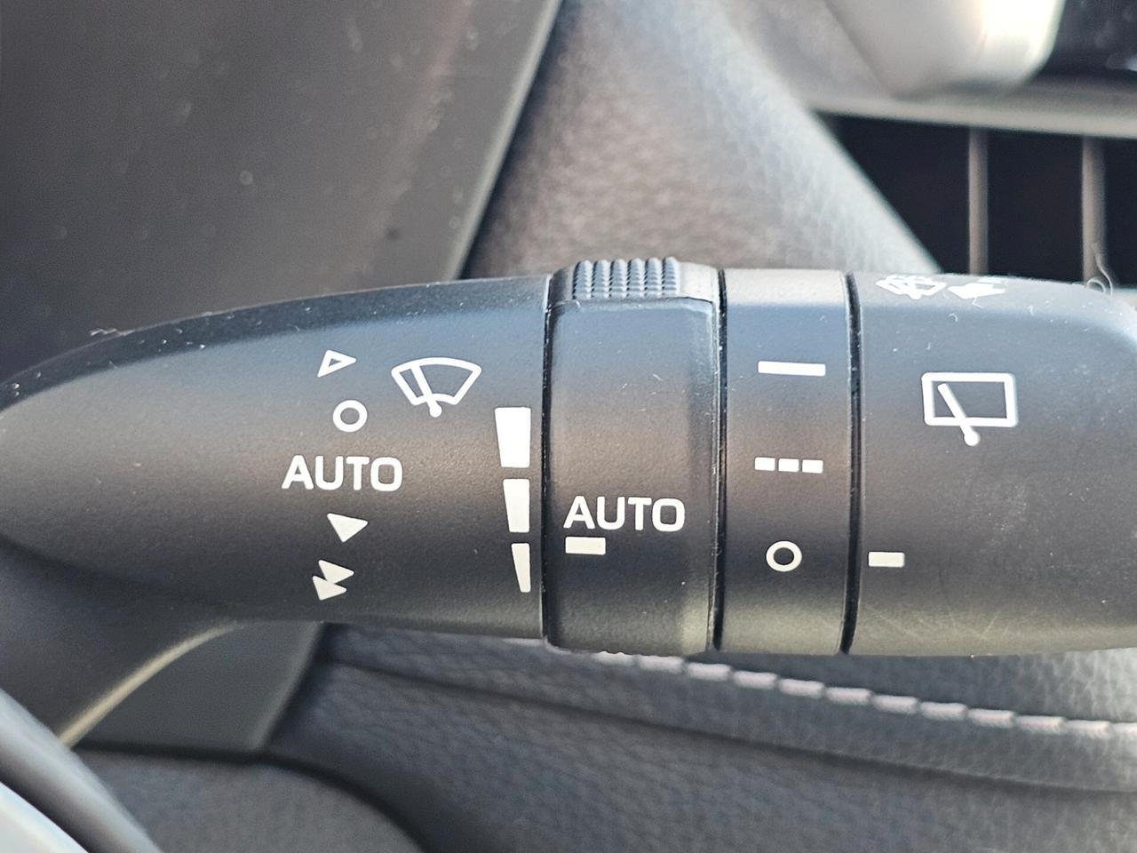 Toyota RAV 4 RAV4 2.5 HV (218CV) E-CVT 2WD Business