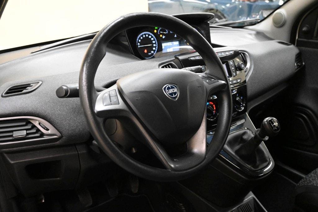 LANCIA Ypsilon 3ª serie Ypsilon 1.2 69 CV 5 po...