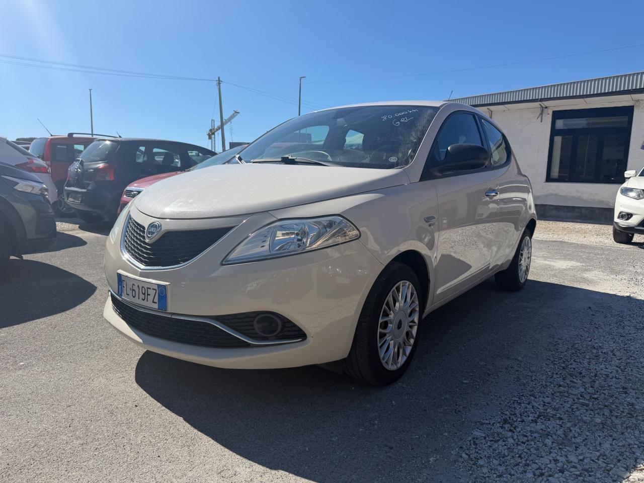 Lancia Ypsilon 1.2 69 CV 5 porte GPL Ecochic Gold