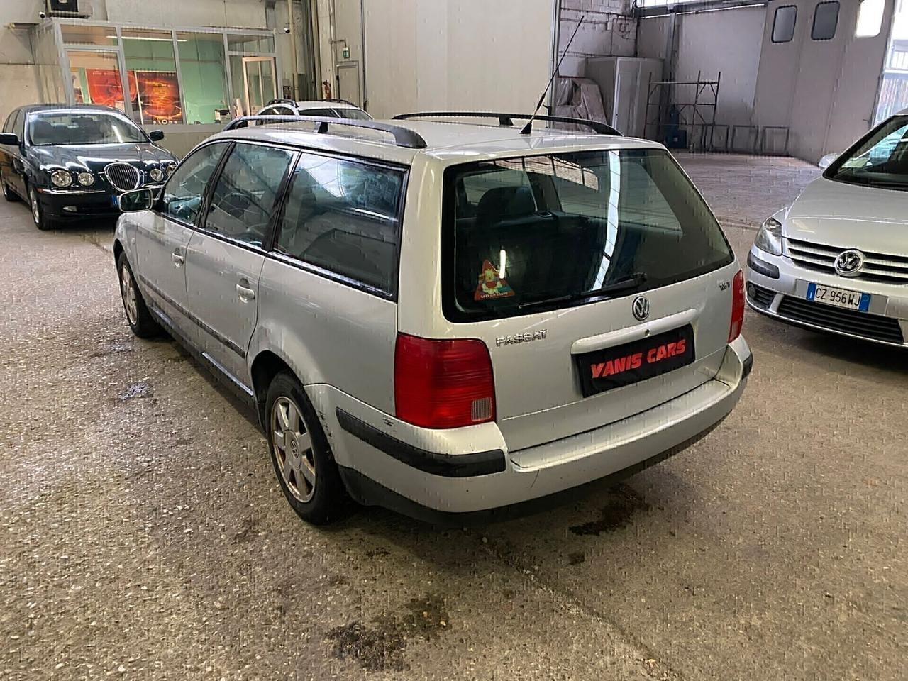 Volkswagen Passat 1.8 T 20V cat Trendline-2002