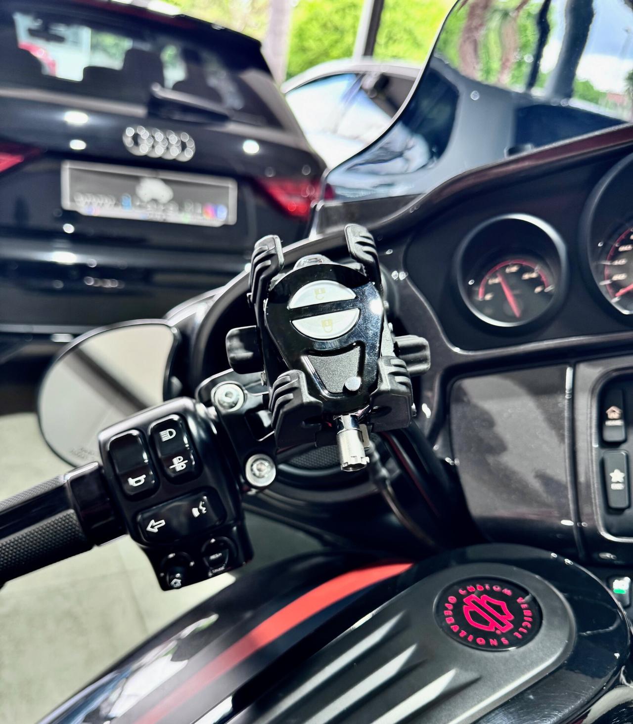 Harley-Davidson CVO Limited Ultra Glide 117 1923cc UNICA STRAFULL