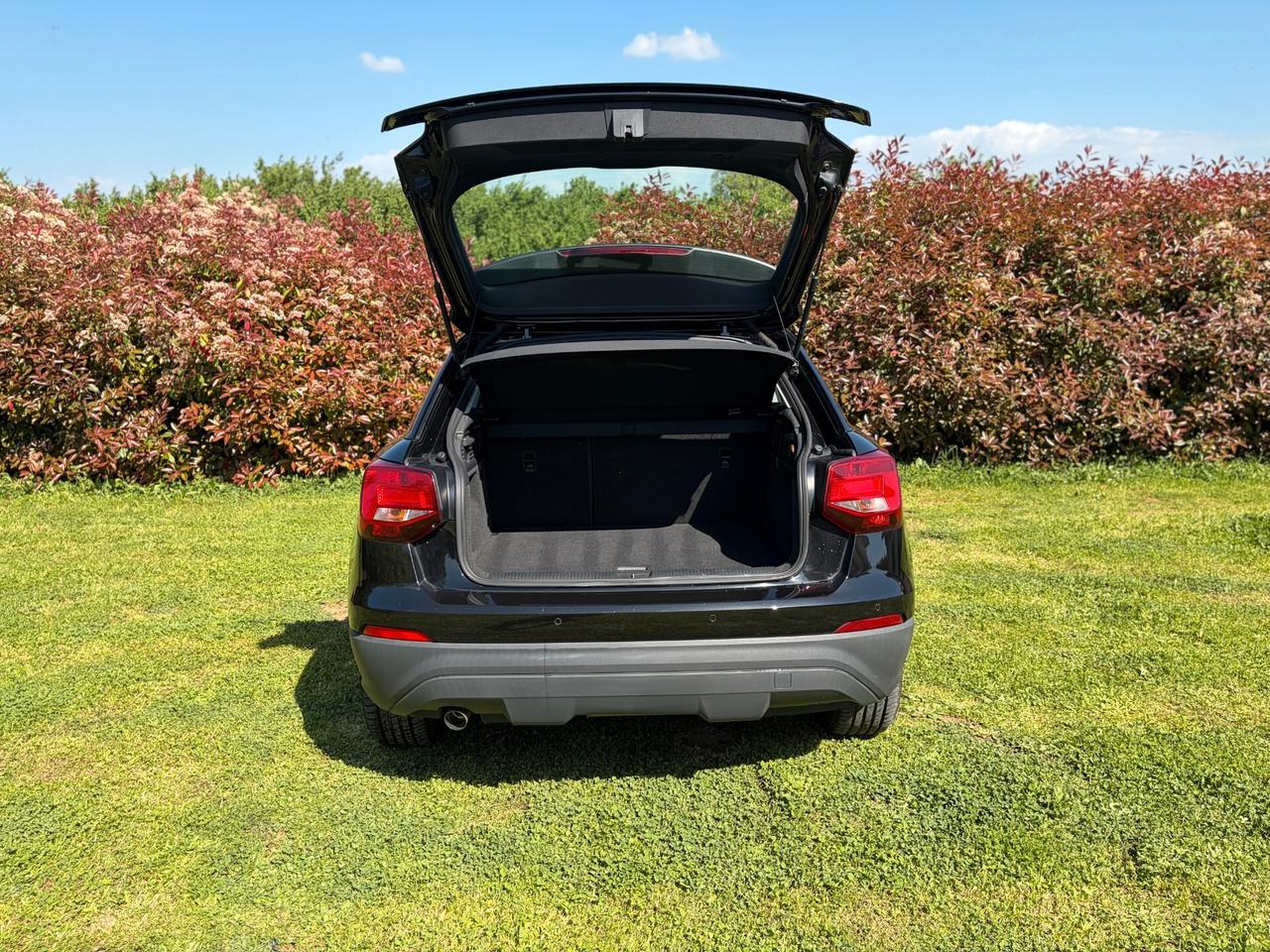 Audi Q2 30 TDI S tronic Business Design