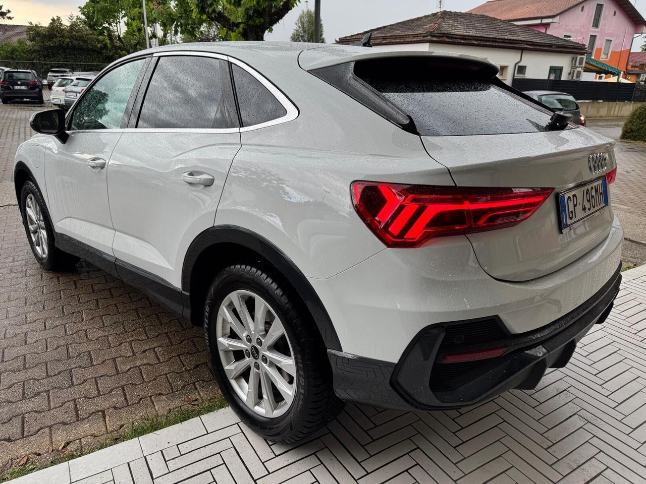 Audi Q3 SPB 45 TFSI e S tronic Business Plus