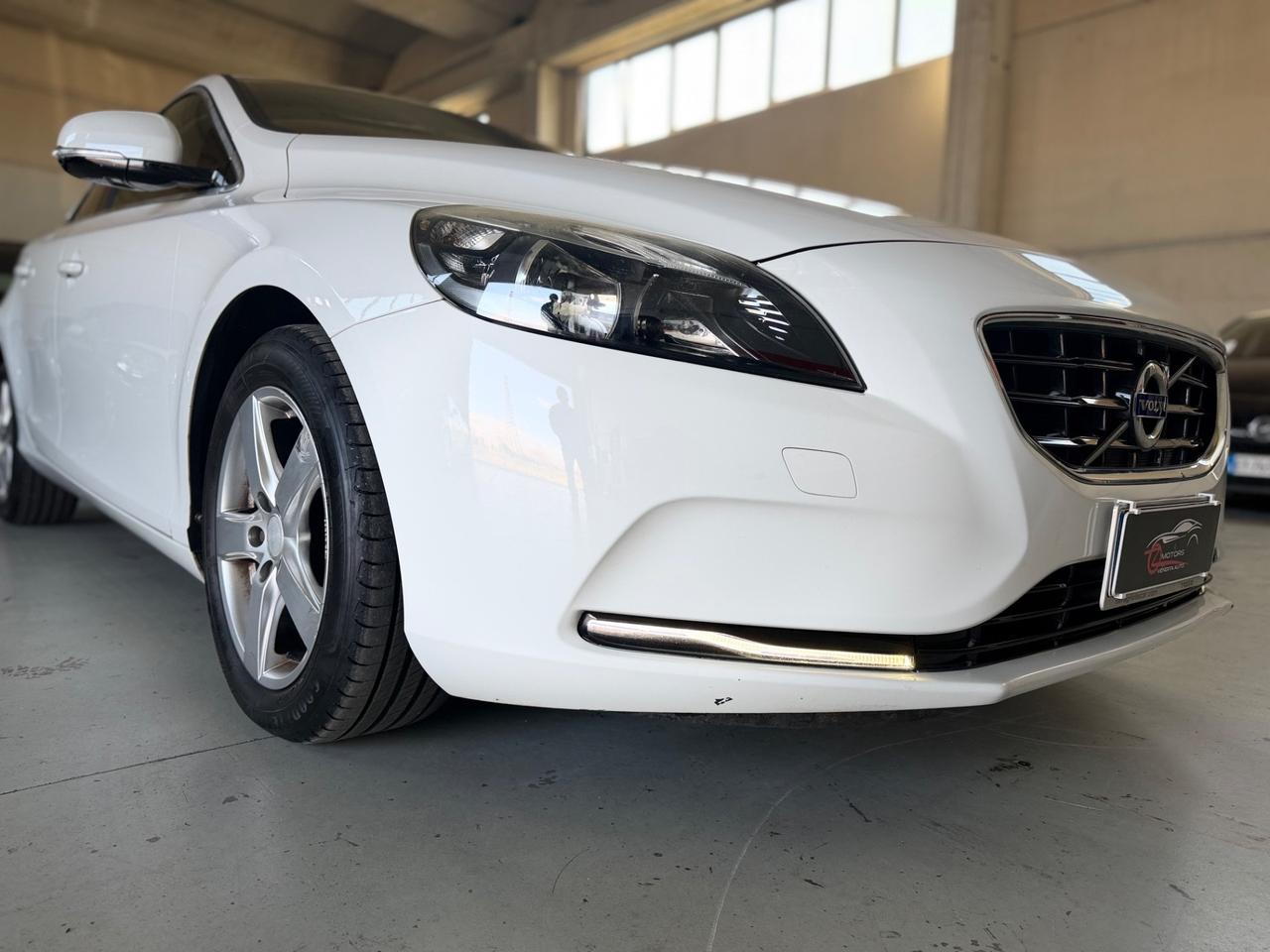 Volvo V40 D3 Geartronic Momentum