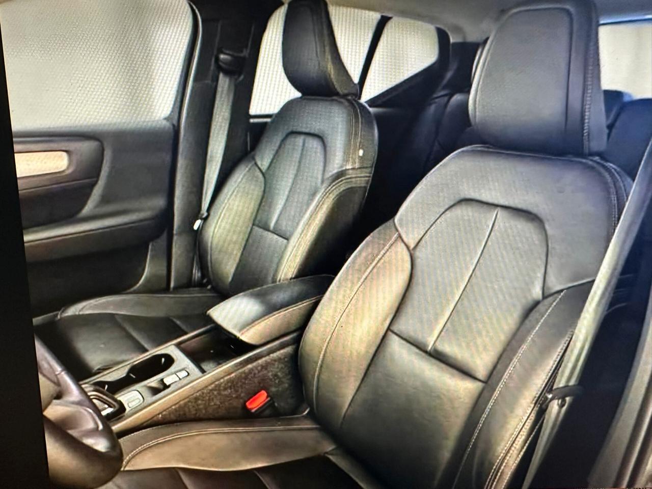 Volvo XC40 T5 Plug-in Hybrid Inscription Expression Tetto Apribile Interni in Pelle Unicopro. Fatturaabile