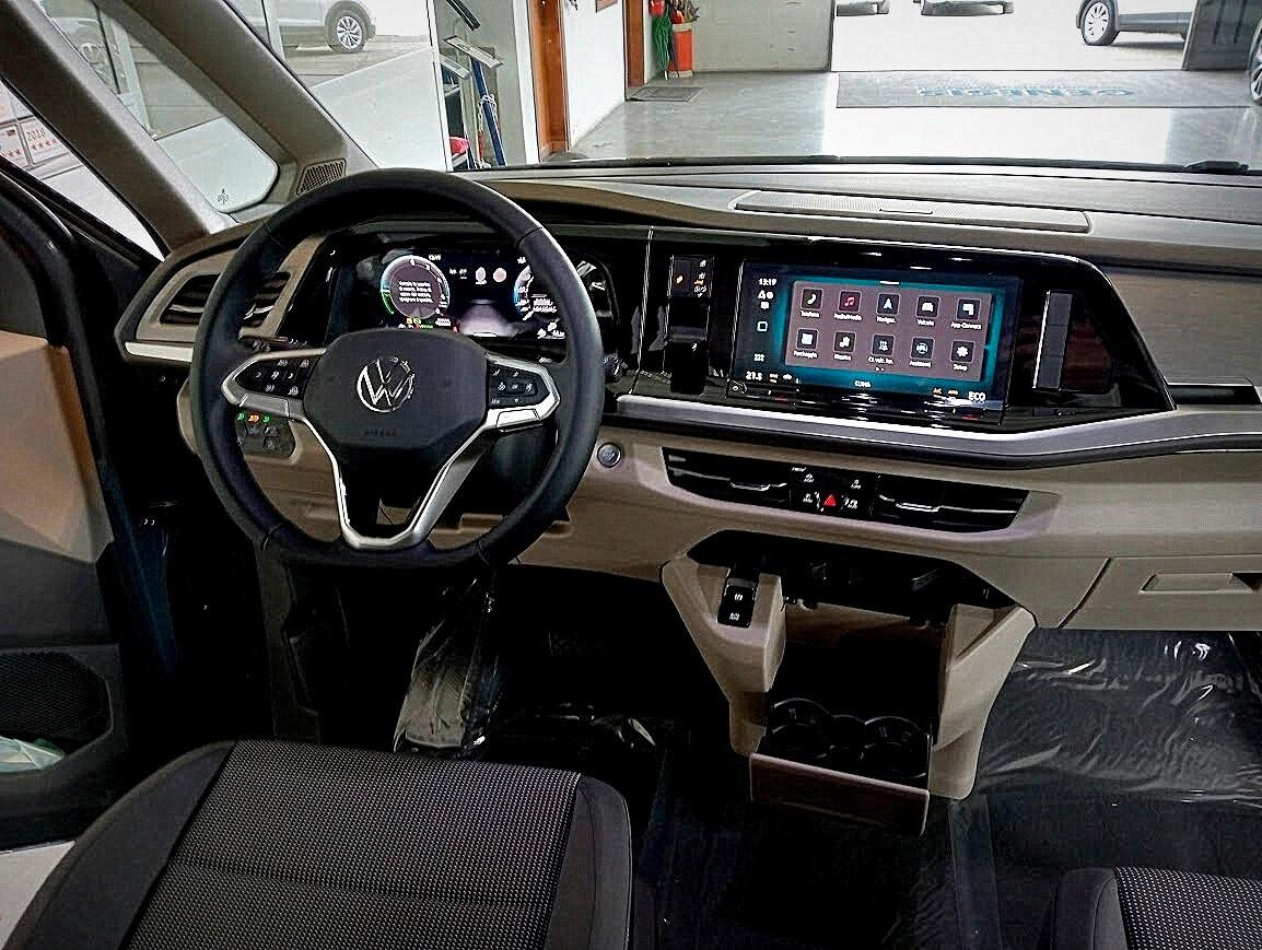 Volkswagen T7 Multivan 1.5 245cv PHEV 4MOTION 4X4 LIFE 7P PRONTA CONS