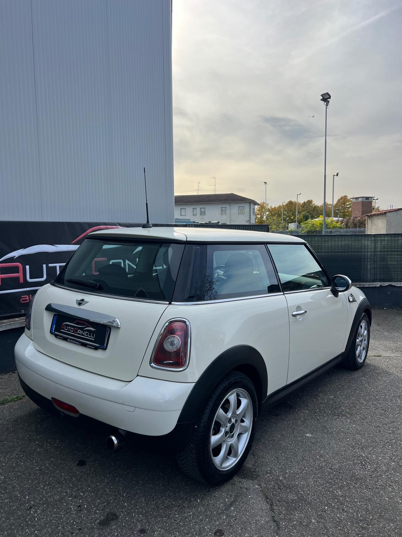 Mini 1.4 16V One Chili