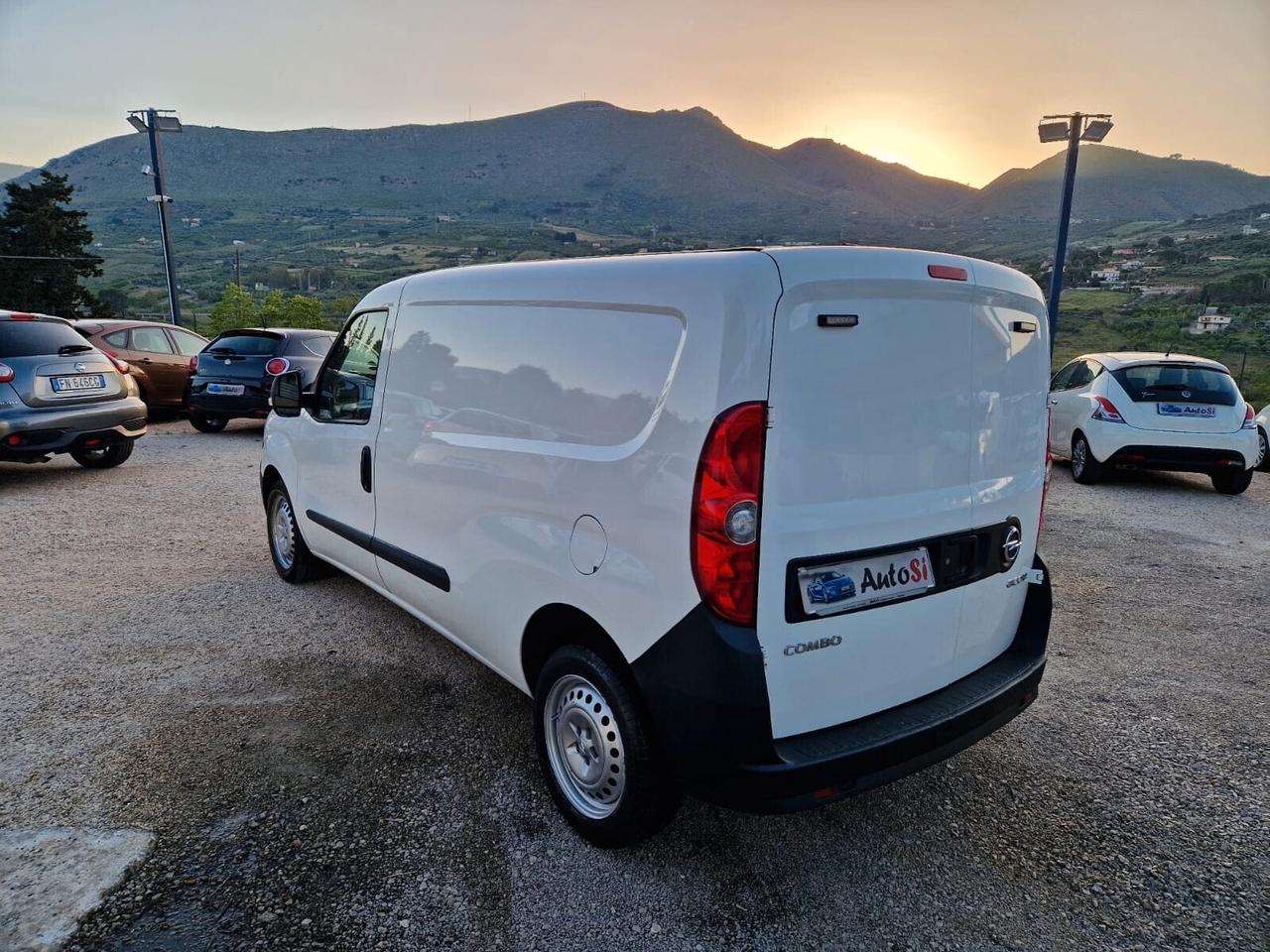 Opel Combo 1.3 CDTi 90CV PL-TN Blitz N1