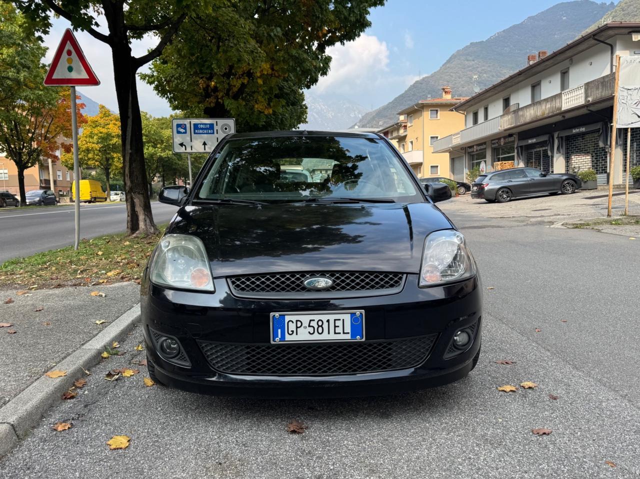 Ford Fiesta 1.4 TDCi 5p.- TAGLIANDATA - OK NEOPATENTATI
