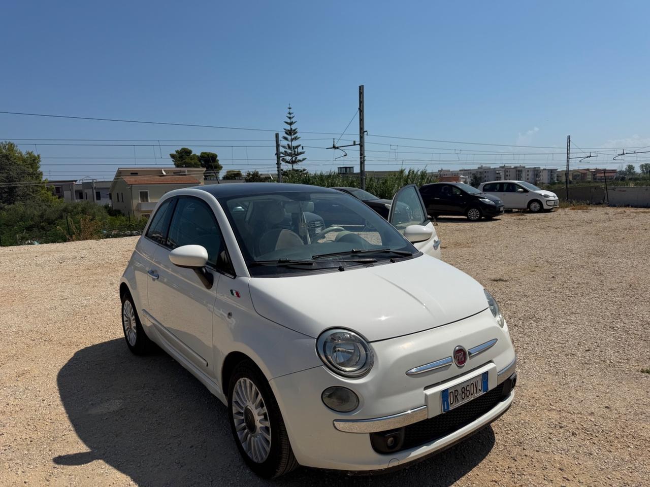Fiat 500 1.2 Tetto Panoramico 3.990€ PERMUTE