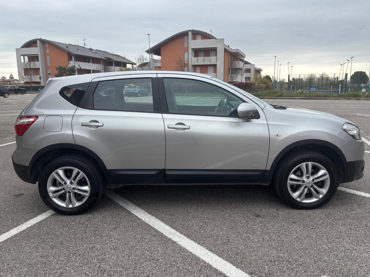 Nissan Qashqai 1.5 dCi DPF Tekna