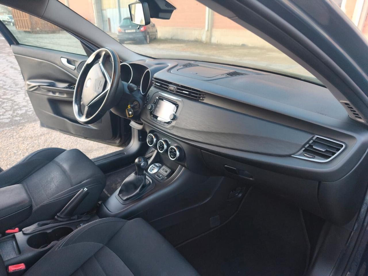 Alfa Romeo Giulietta 2016---1.6 Diesel Automatica