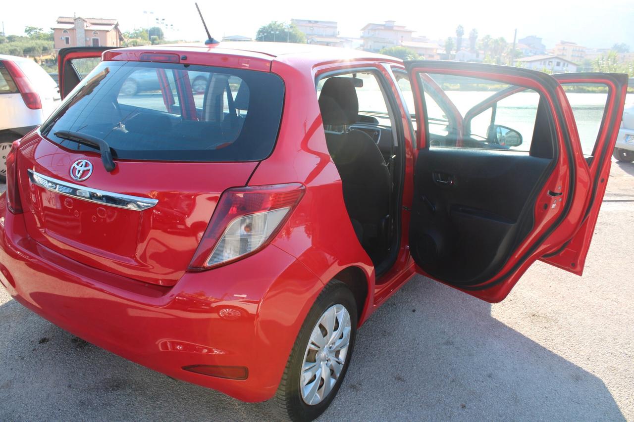 Toyota Yaris 1.4 D-4D DPF 5 porte