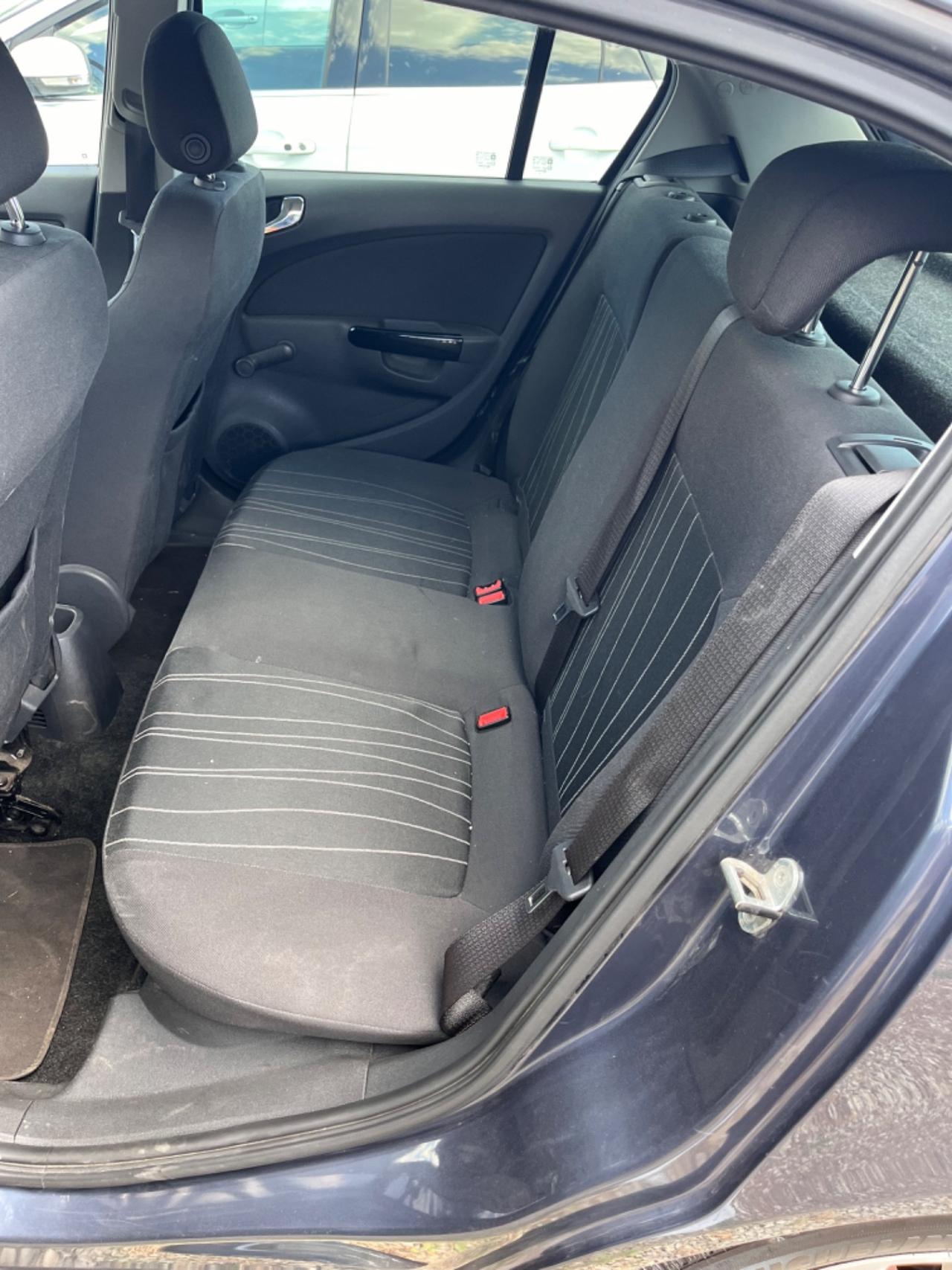 Opel Corsa 1.3 Multijet 2010 NEOPATENTATI
