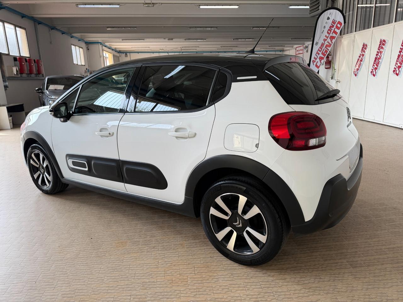 Citroen C3 1.2 83cv Shine Km43000 Neopatentati Bicolore