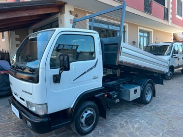 NISSAN CABSTAR RIBALTABILE TRILATERALE ANNO IMMATRICOLAZIONE 2002