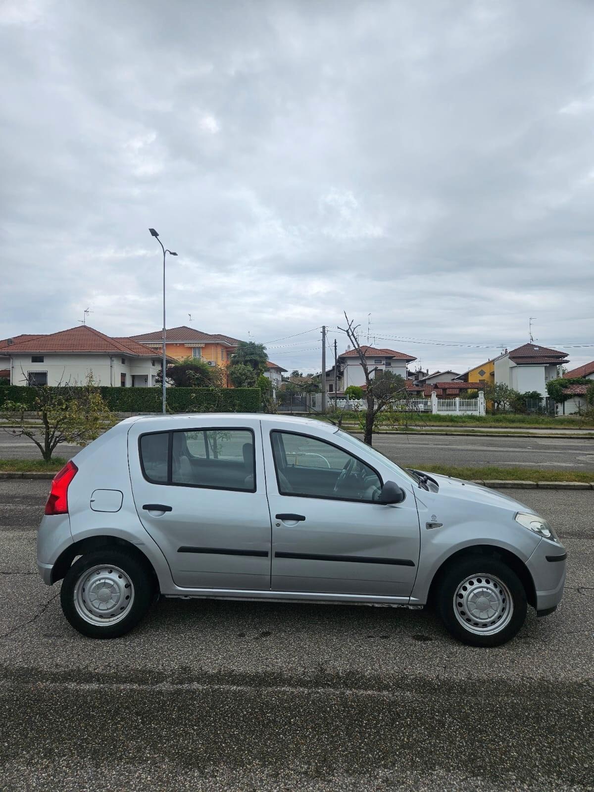 Dacia Sandero 1.2 NEOPATENTATI