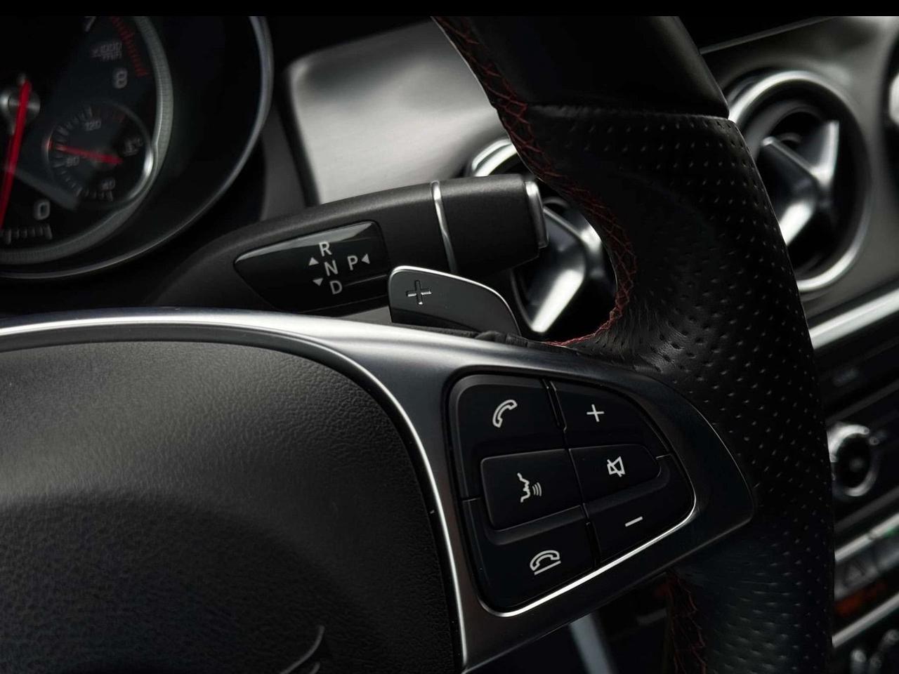 Mercedes-benz GLA 180 AMG