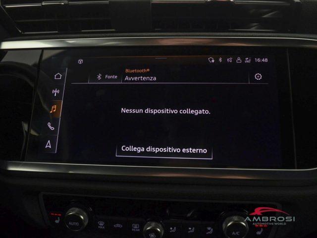 AUDI RS Q3 2.5 quattro s-tronic