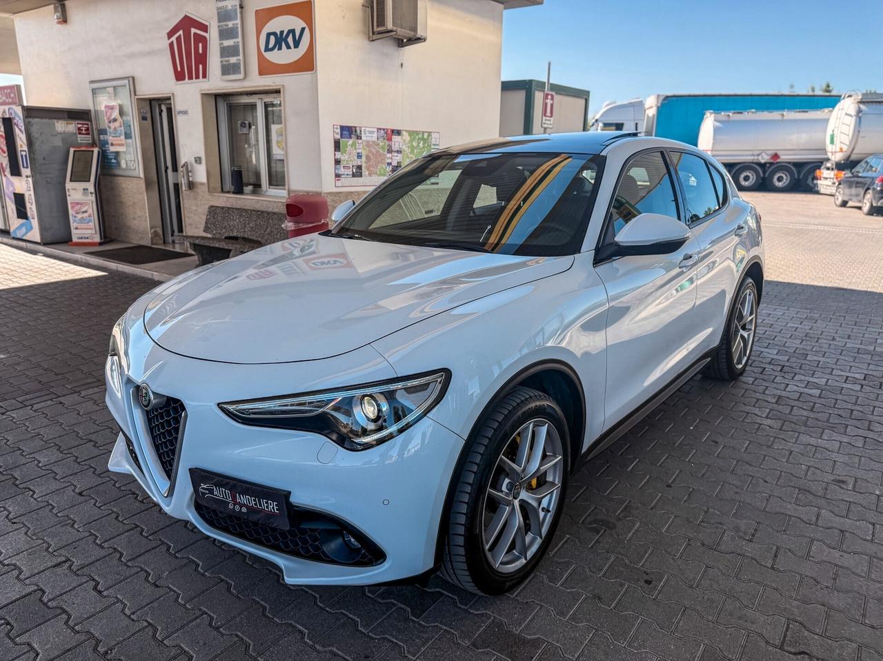 Alfa Romeo Stelvio 2.2 210 CV AT8 Q4 TETTO/PELLE/20"
