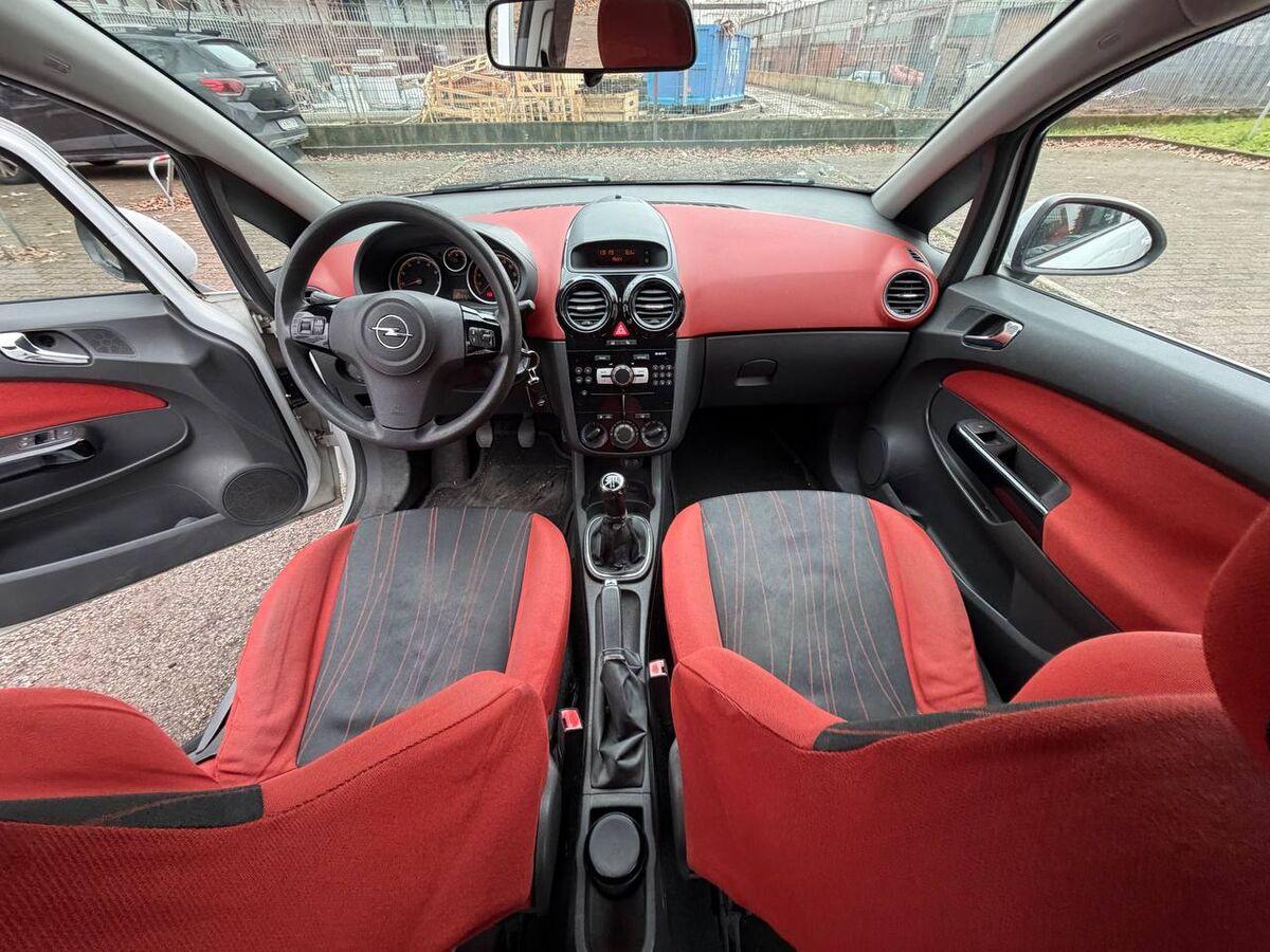 Opel Corsa 1.2 Enjoy 5p