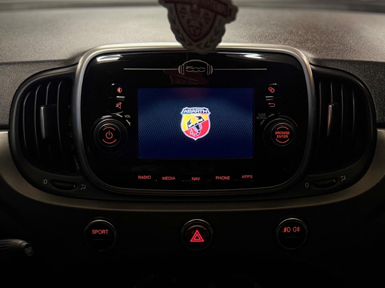 Abarth 595 con 165 CV Turismo 45.000 km