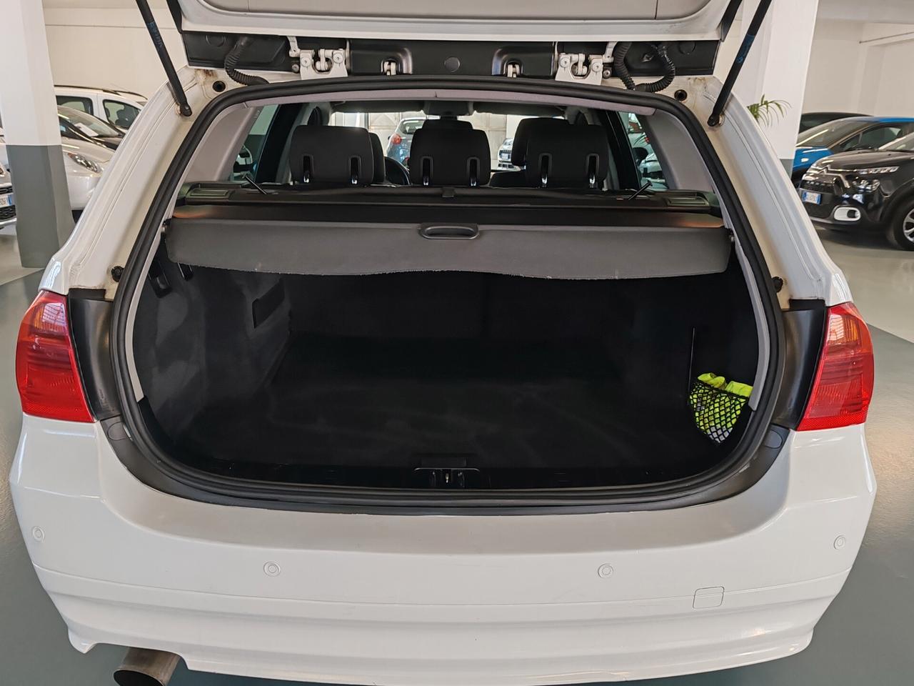 Bmw 320 320d cat Touring Attiva