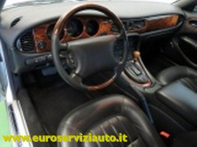 JAGUAR XJ 4.0 cat Executive
