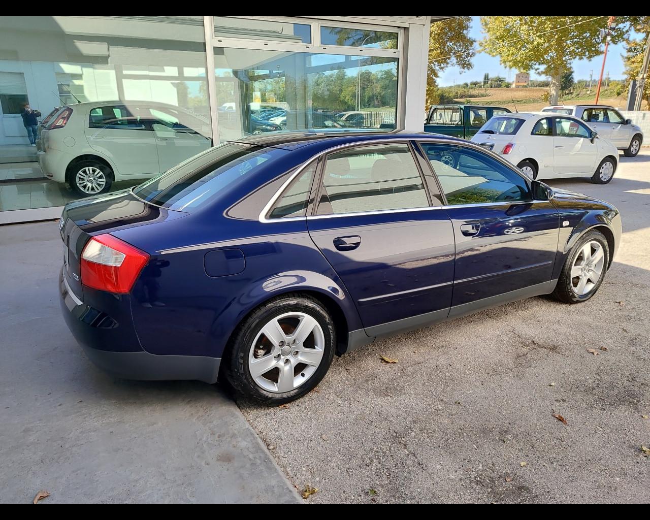 AUDI A4 2ª serie - A4 2.0 20V cat