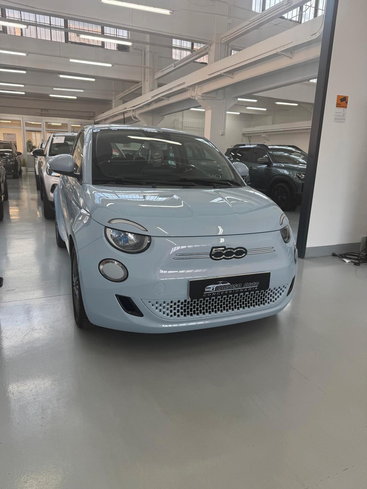 Fiat 500 500e Berlina 42 kWh Icon