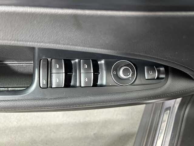 Alfa Romeo Stelvio 2.0 Turbo 200 CV AT8 Q4 B-Tech