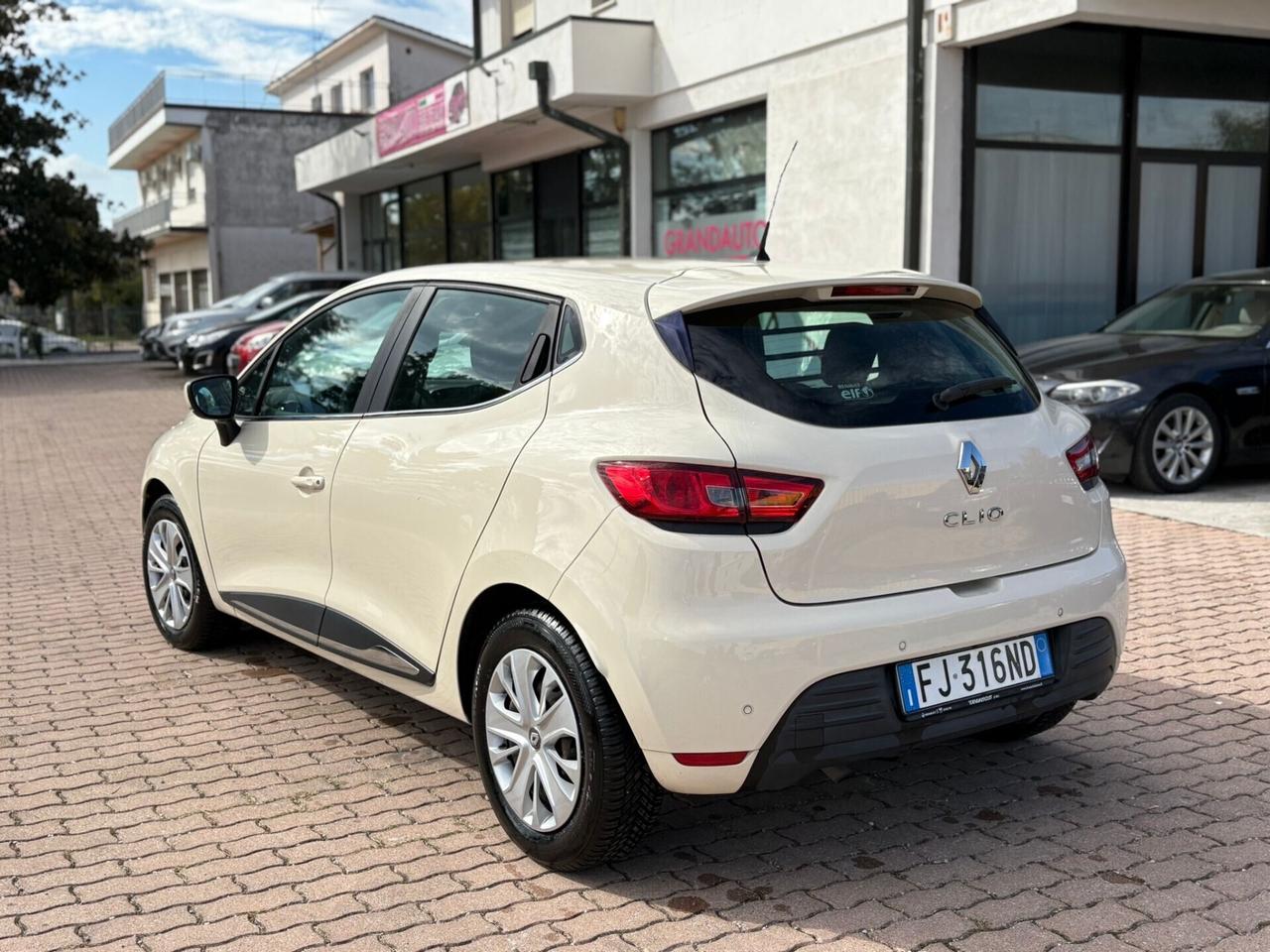 Renault Clio dCi 8V 75CV Start&Stop 5 porte Energy duel2