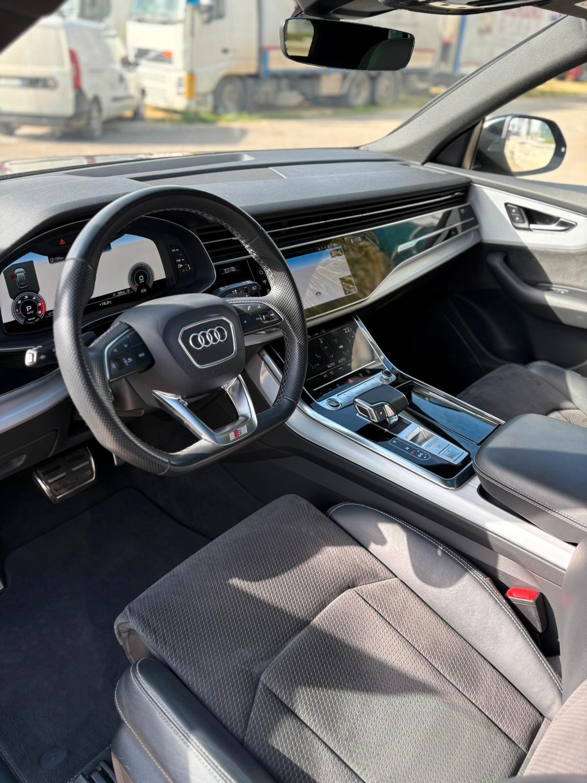 Audi Q8 50 TDI MHEV 286 CV QUATTRO,TETTO,FULL