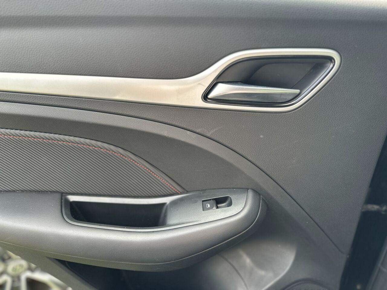 MG ZS 2021 - ZS 1.0 Luxury