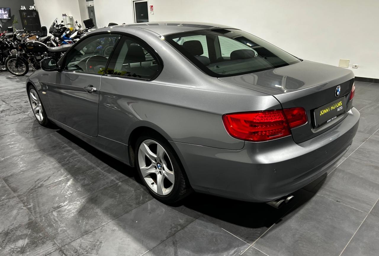 Bmw 325i Coupé e92